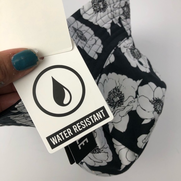 NWT STEVEN MADDEN upf 50+sun protection reversible floral bucket hat one size - Picture 5 of 10